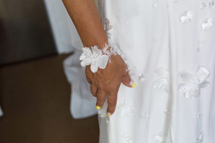 mariage fleurs bracelet carole doussin photographe